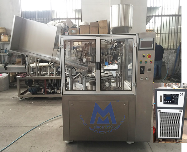 大型全自動(dòng)熱風(fēng)槍軟管灌裝機(jī)